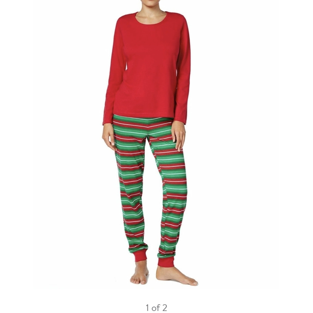 Macy's Christmas Family PJs women's medium pajamas